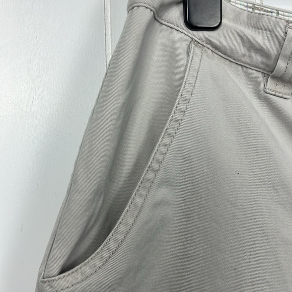 Caribbean Joe’s Womens Shorts 12P Chino Light Wash Flat Front Button/Zip Fly EUC - Picture 4 of 11